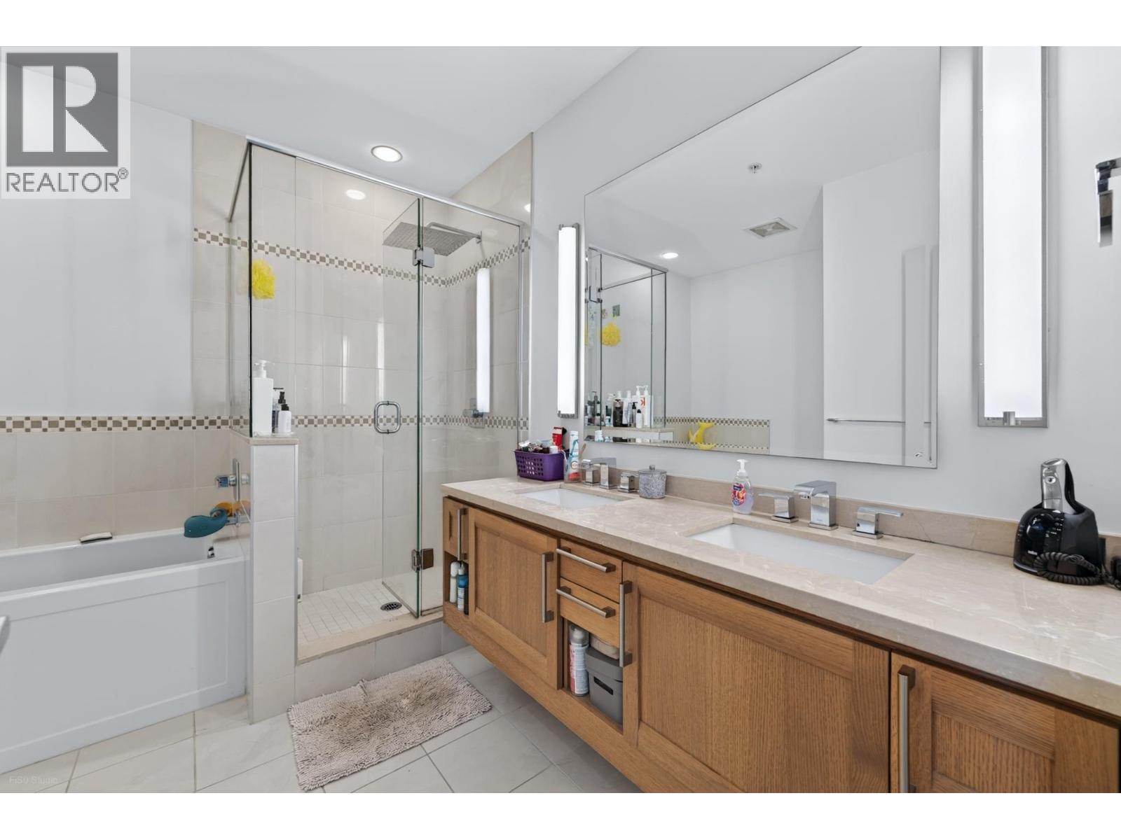 17 5879 GRAY AVENUE, Vancouver