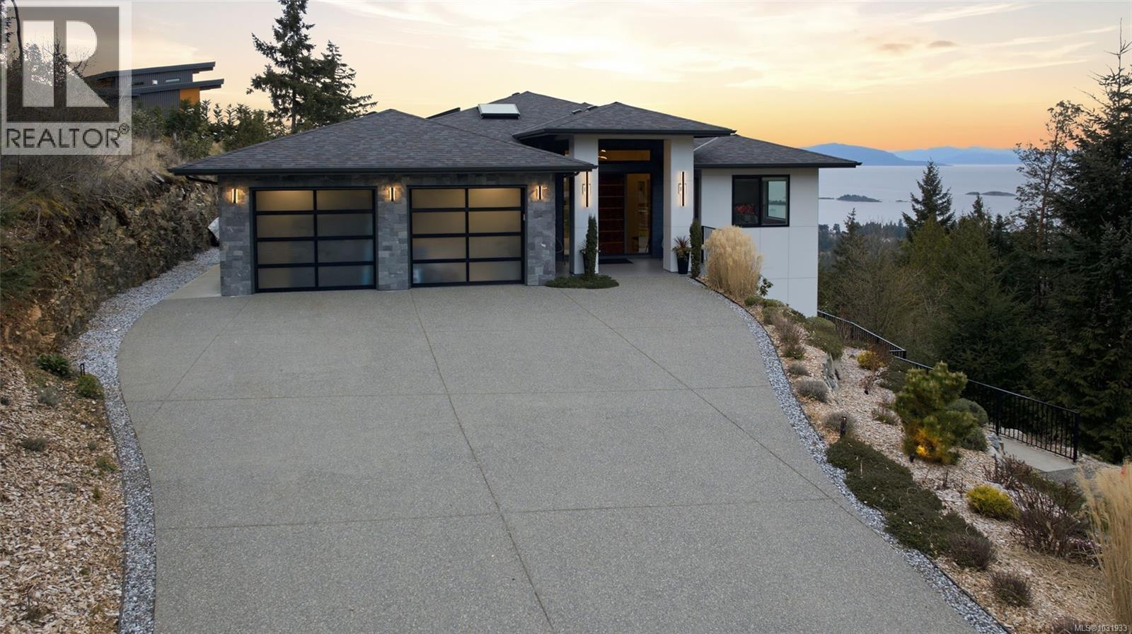 7478 HIGH RIDGE CRES - 12