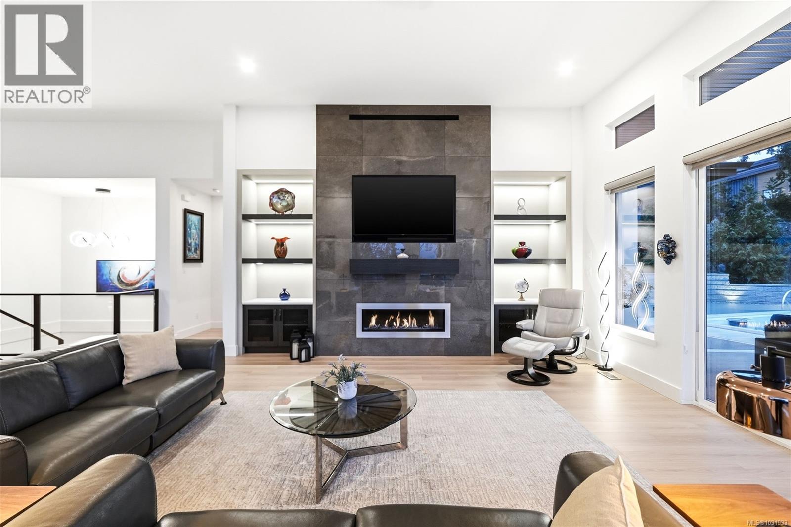 7478 HIGH RIDGE CRES - 22