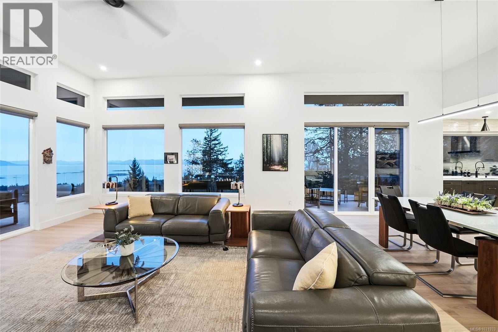 7478 HIGH RIDGE CRES - 23