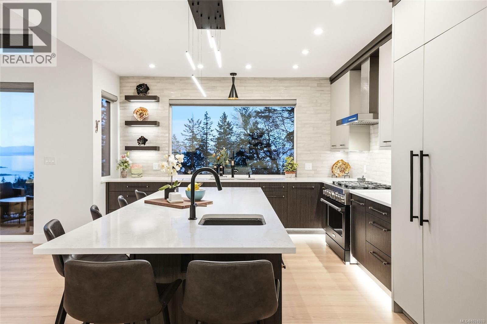 7478 HIGH RIDGE CRES - 29