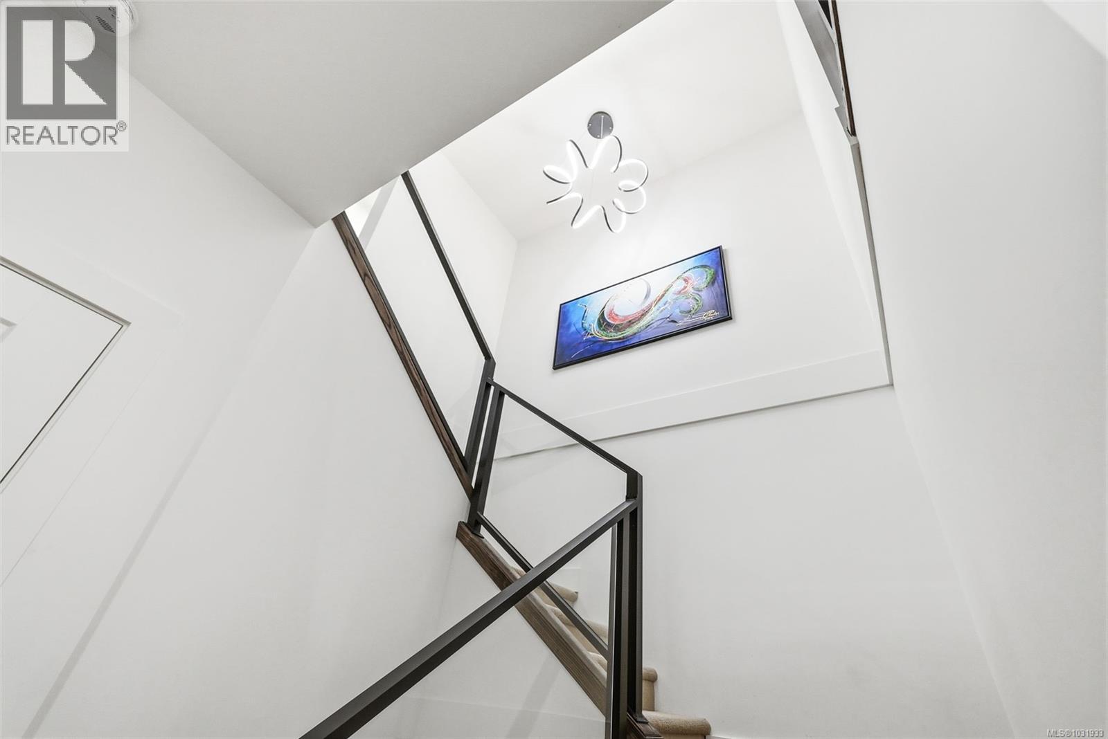 7478 HIGH RIDGE CRES - 42