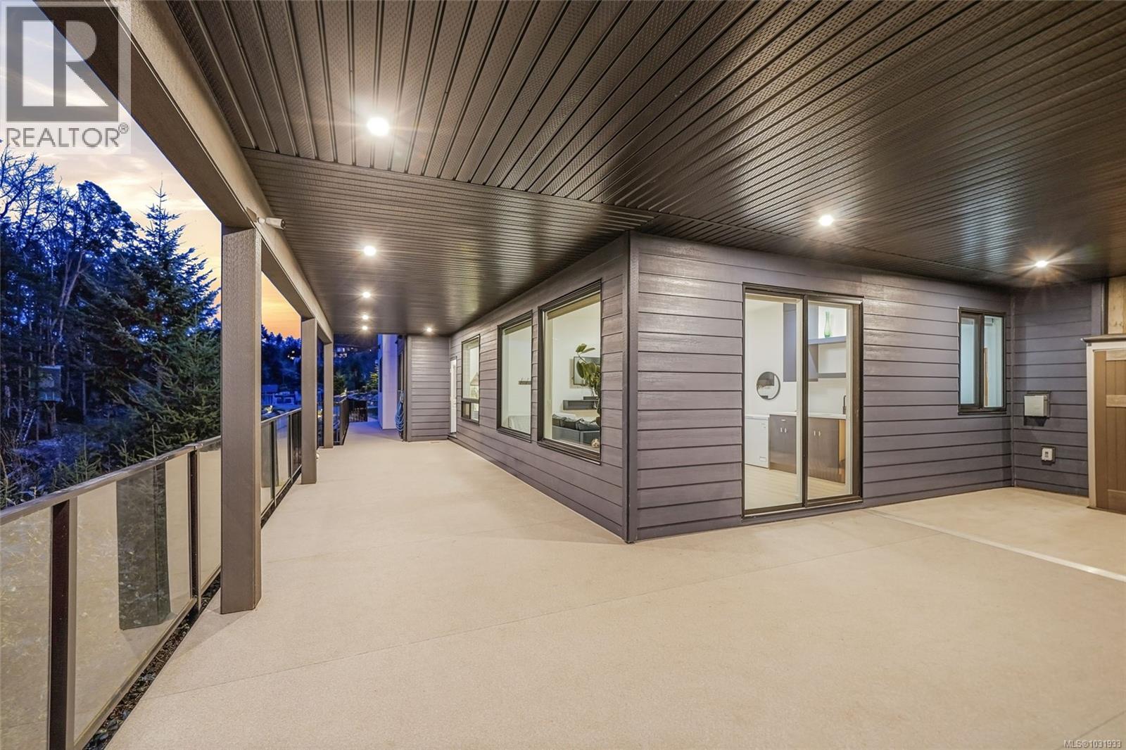 7478 HIGH RIDGE CRES - 45