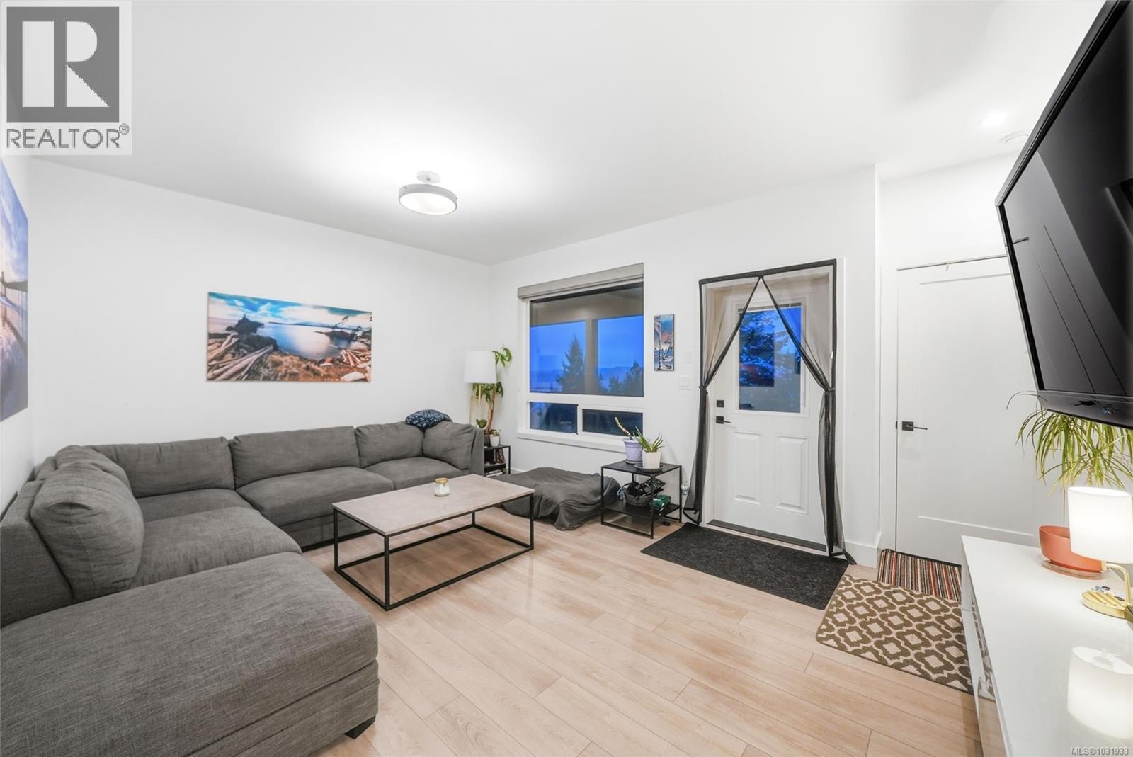 7478 HIGH RIDGE CRES - 46