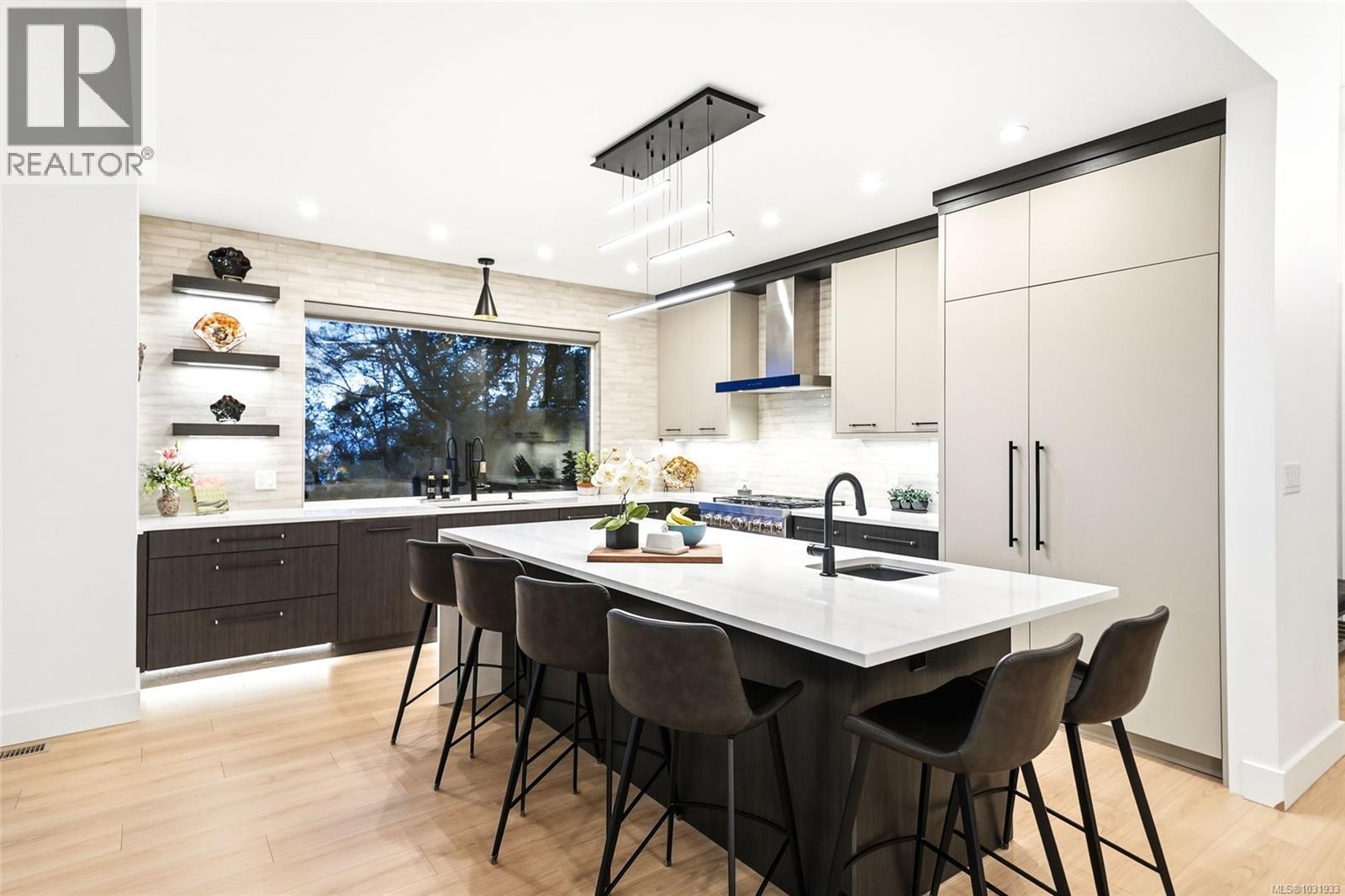 7478 HIGH RIDGE CRES - 5