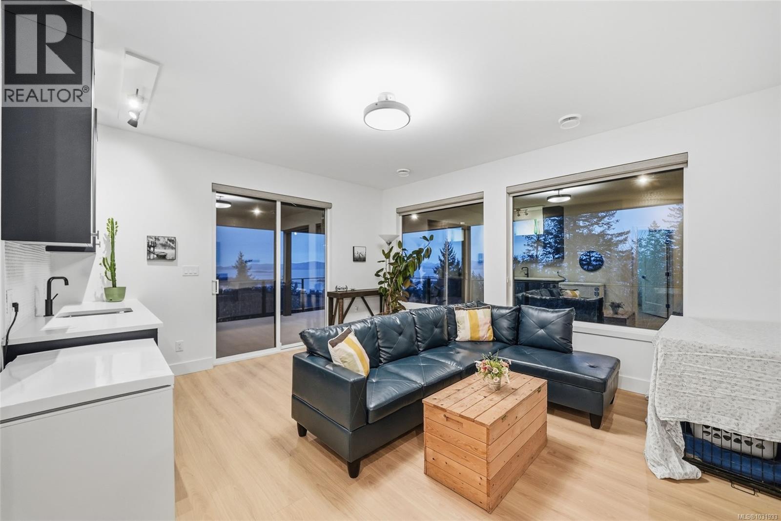 7478 HIGH RIDGE CRES - 7