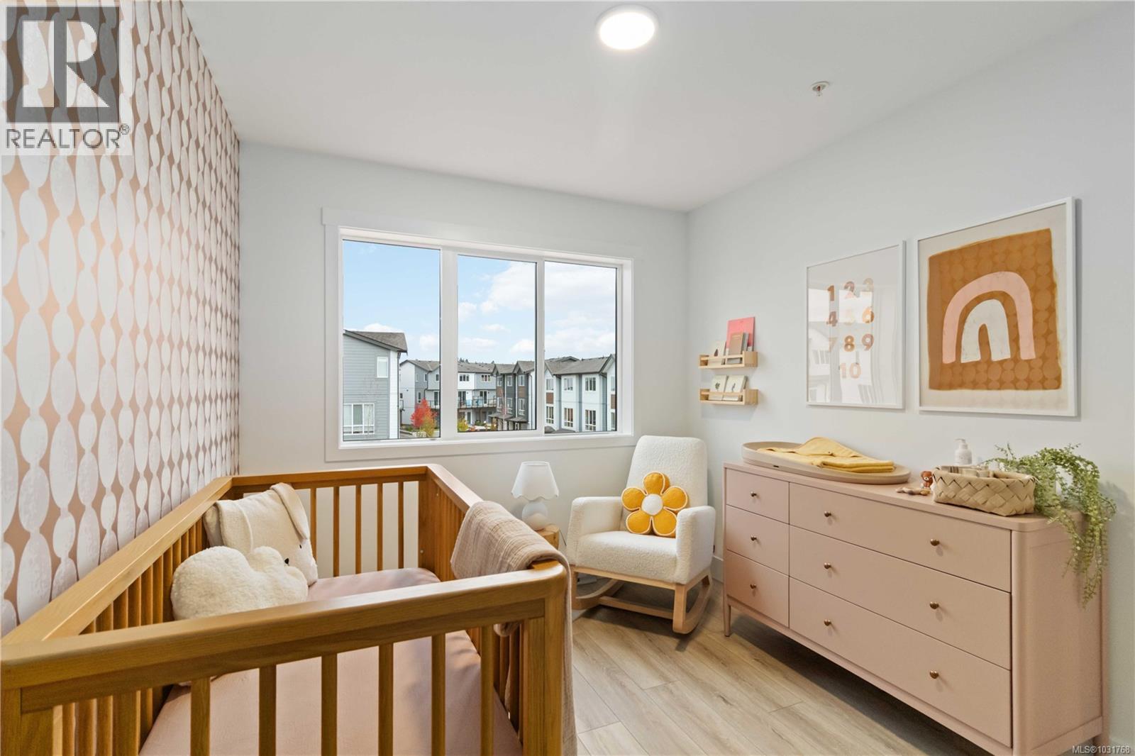 #103 368 TRADEWINDS AVE - 25