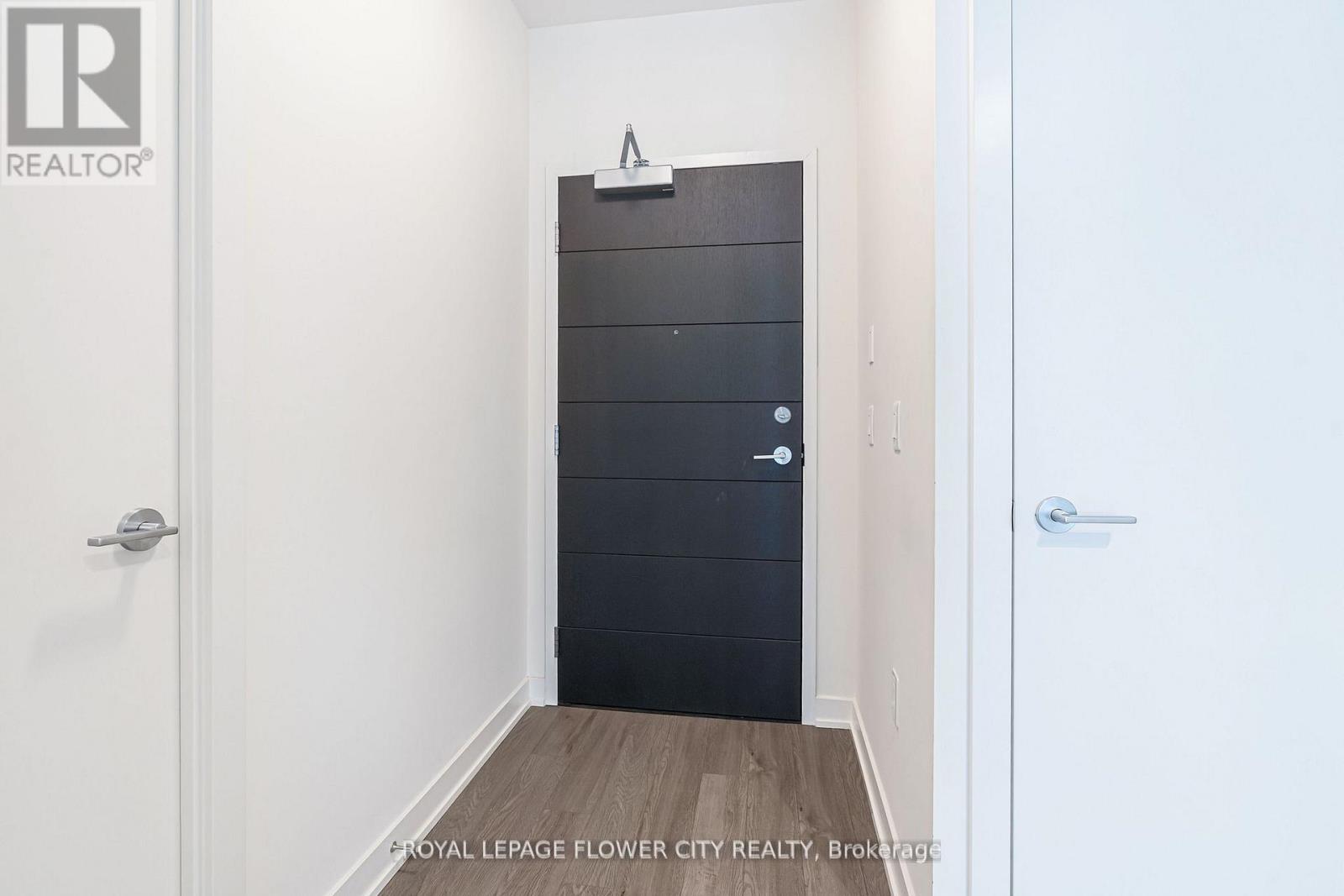 #907 212 KING WILLIAM STREET S - 7