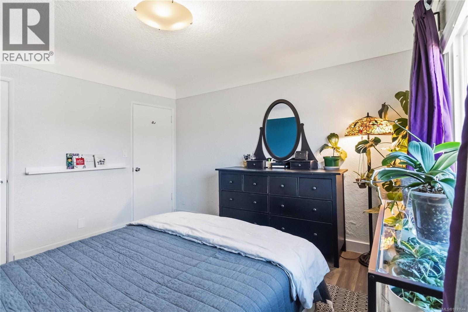  3738 Tillicum Road, Saanich