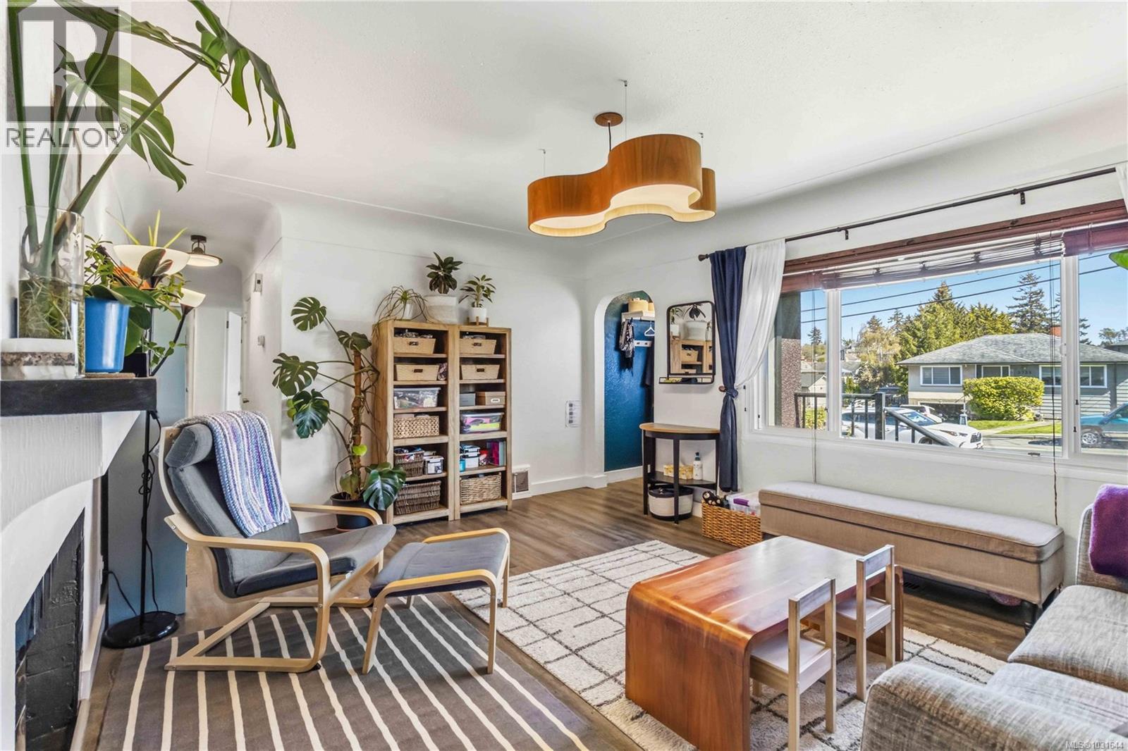  3738 Tillicum Road, Saanich