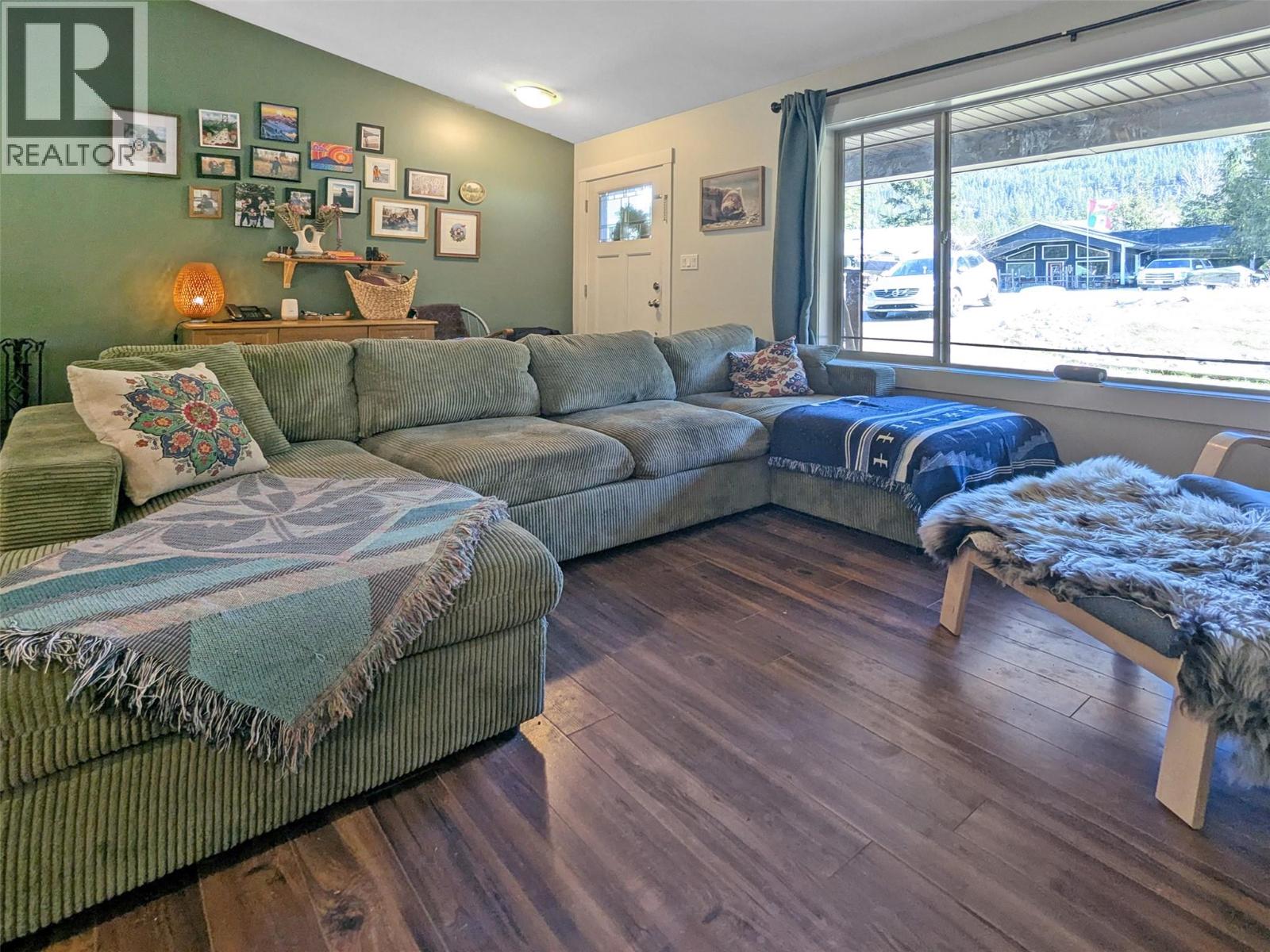 1007 HAROLD STREET - 19