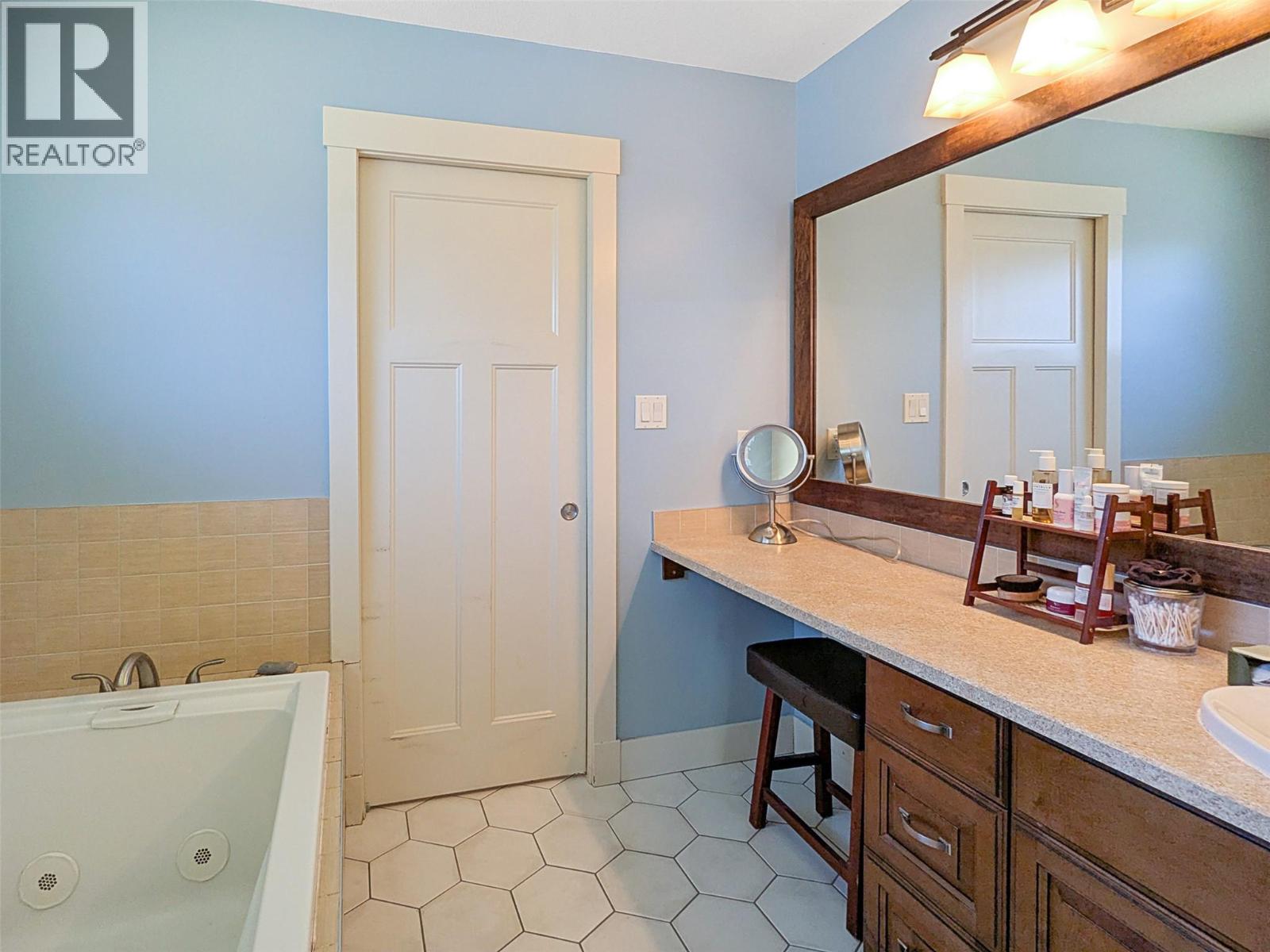 1007 HAROLD STREET - 4