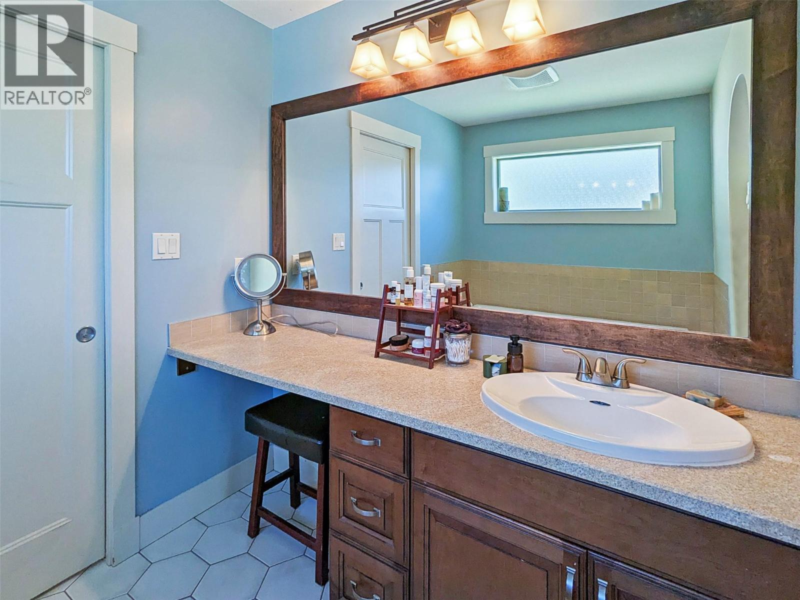 1007 HAROLD STREET - 5