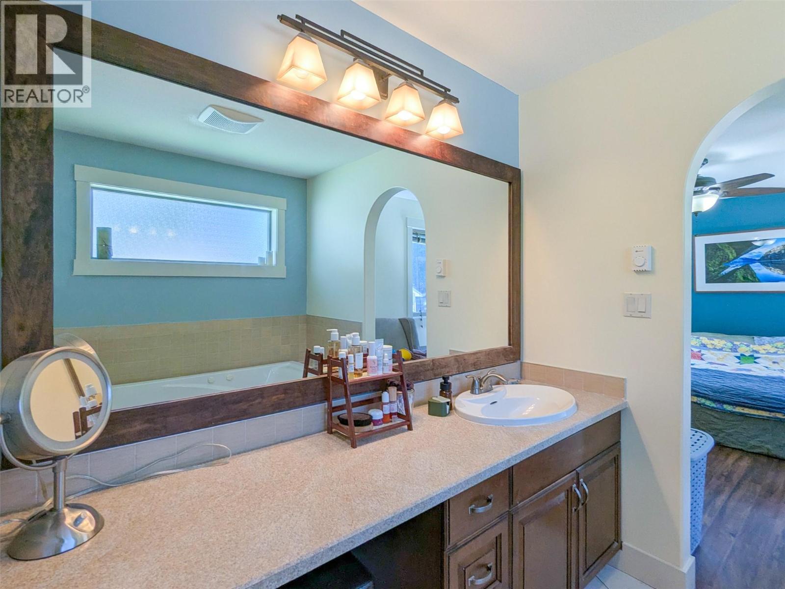 1007 HAROLD STREET - 7