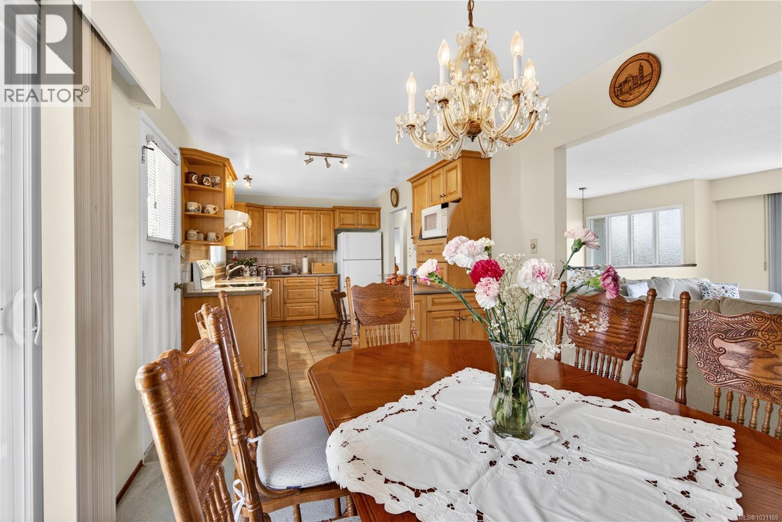 3121 COUNTRY CLUB DR - 10