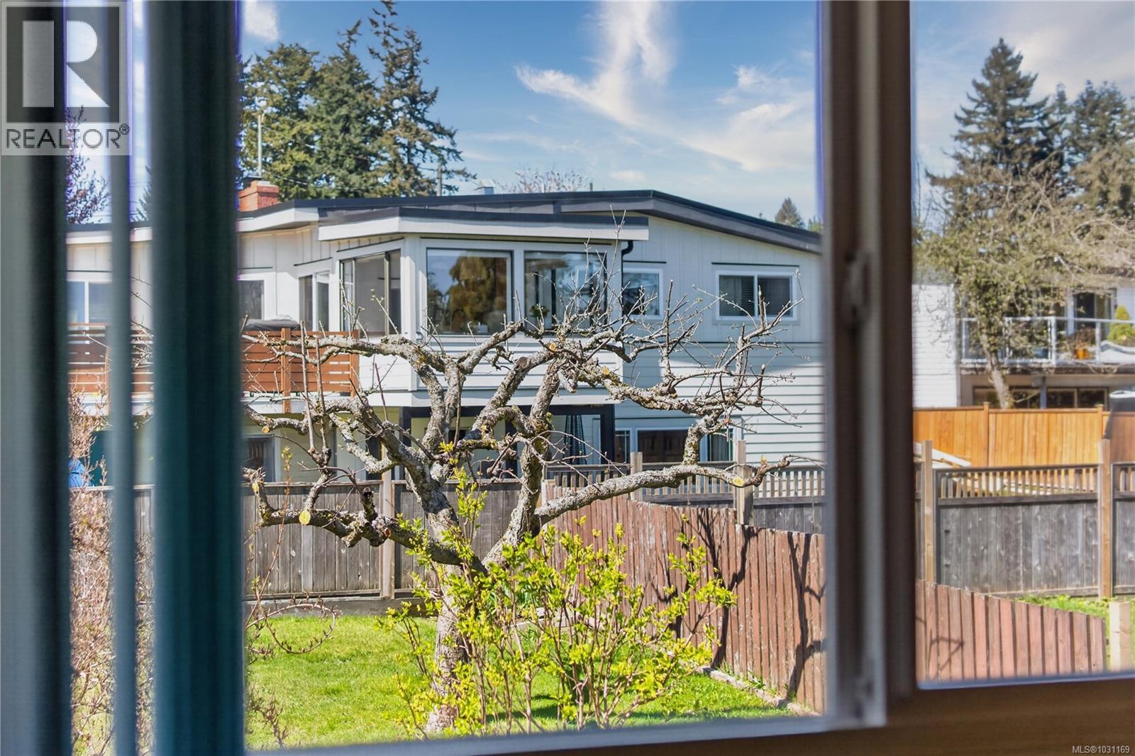 3121 COUNTRY CLUB DR - 16