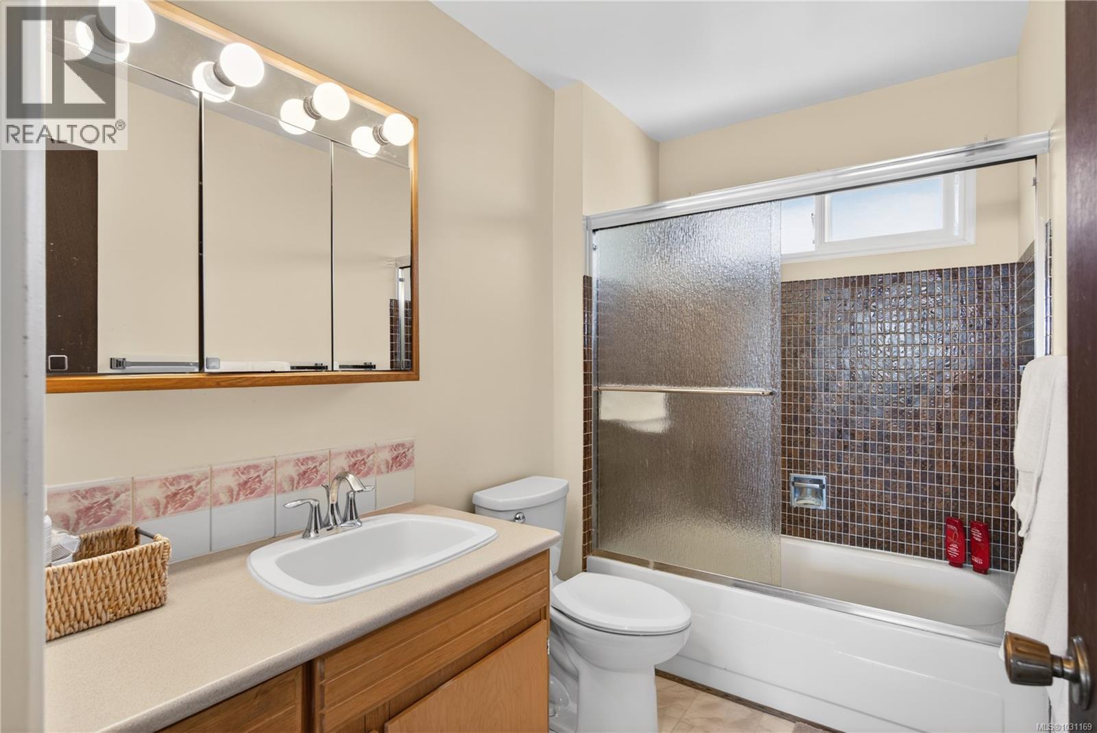 3121 COUNTRY CLUB DR - 20