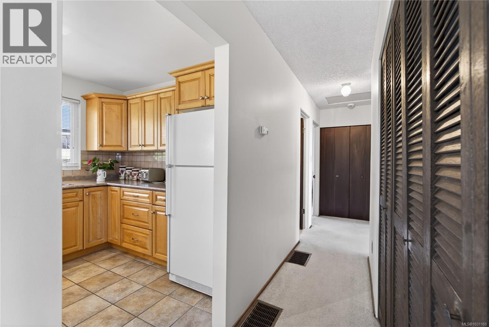 3121 COUNTRY CLUB DR - 26