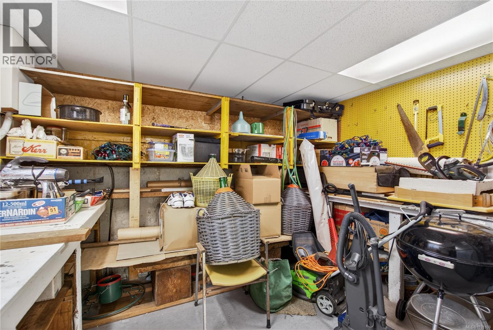 3121 COUNTRY CLUB DR - 41