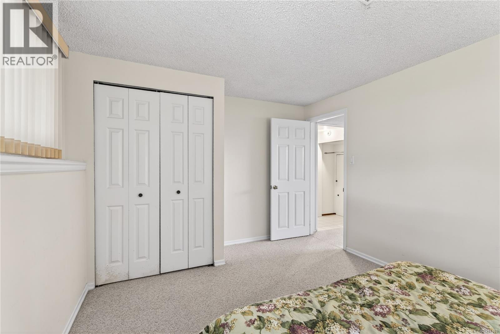 3121 COUNTRY CLUB DR - 33