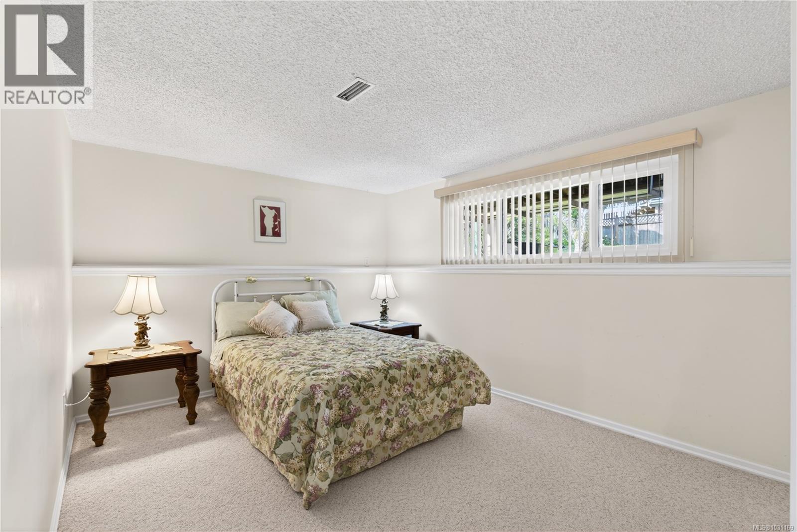 3121 COUNTRY CLUB DR - 35