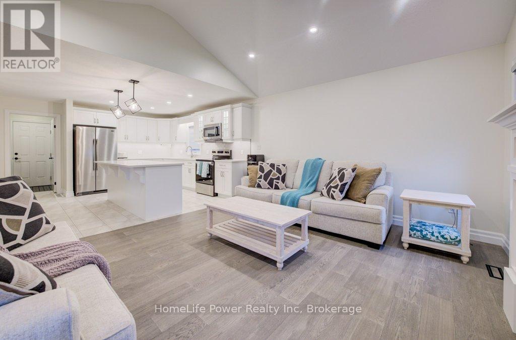 4 LIVINGSTON DRIVE - 10
