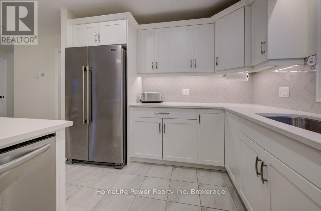 4 LIVINGSTON DRIVE - 14