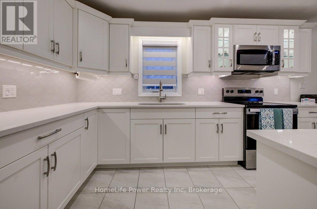 4 LIVINGSTON DRIVE - 15