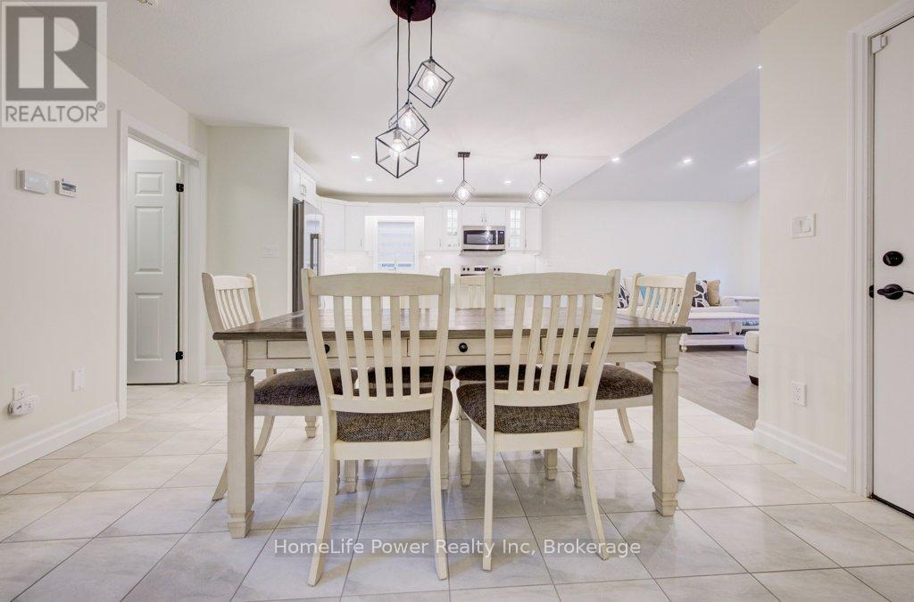 4 LIVINGSTON DRIVE - 21