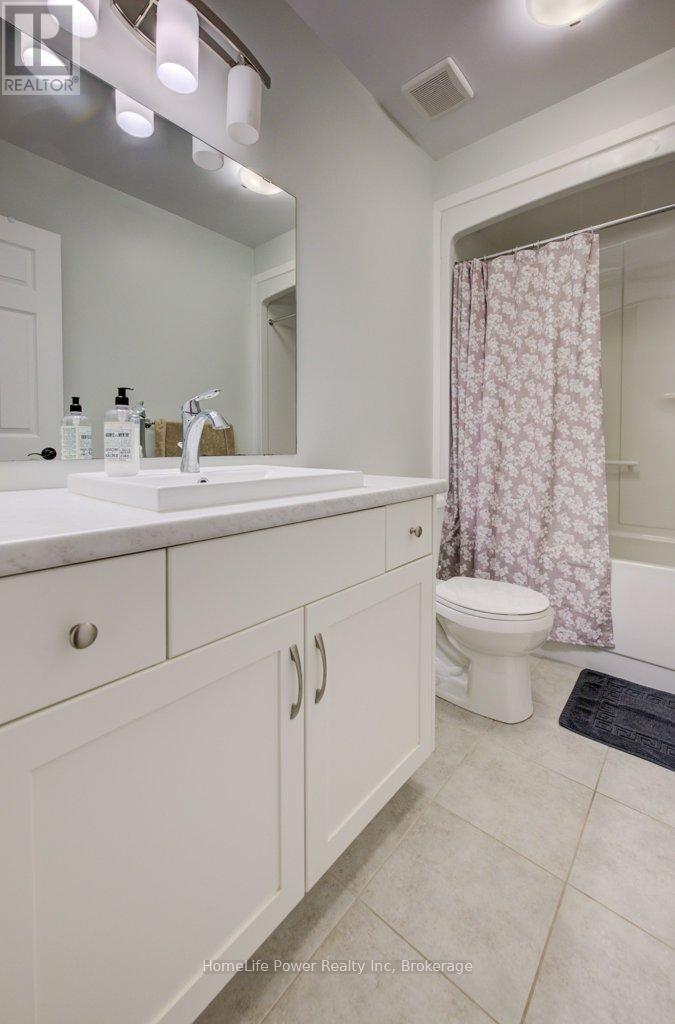 4 LIVINGSTON DRIVE - 41