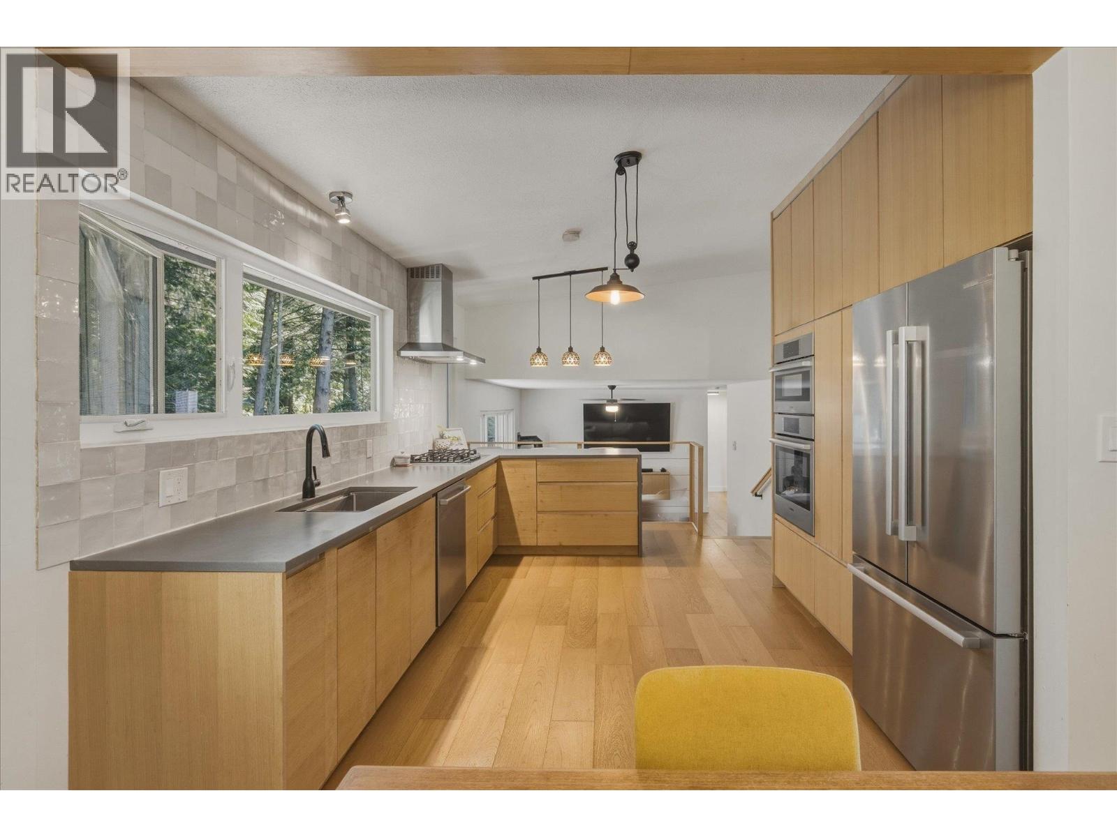 2640 RHUM & EIGG DRIVE, Squamish