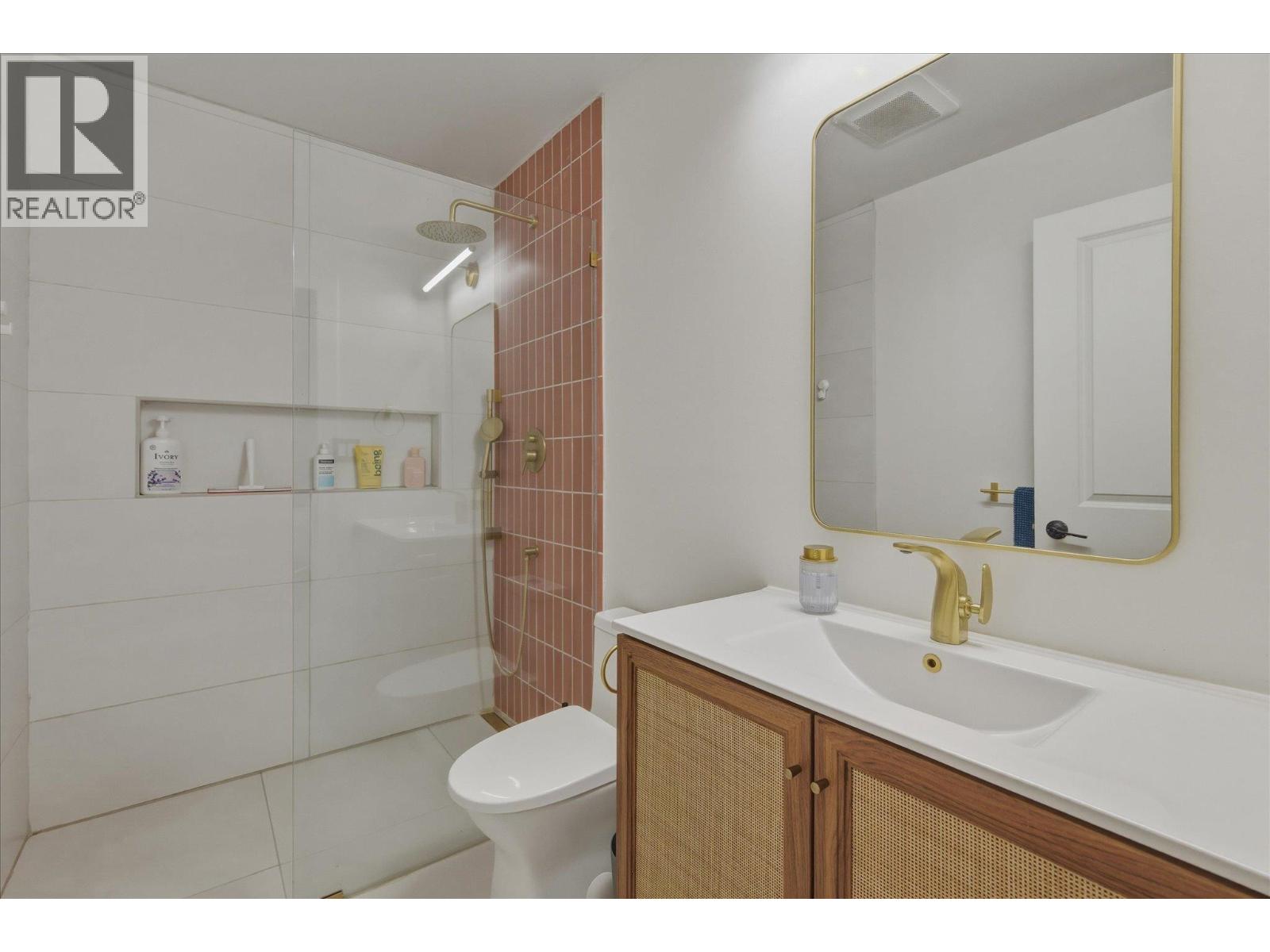 2640 RHUM & EIGG DRIVE, Squamish