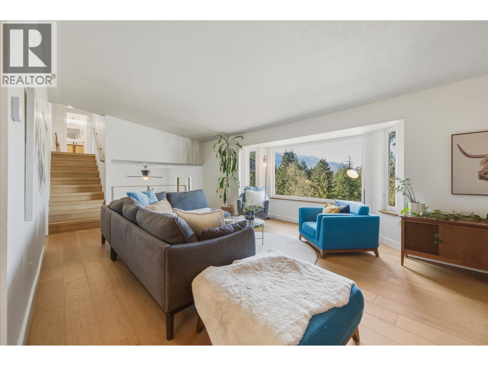 2640 RHUM & EIGG DRIVE, Squamish