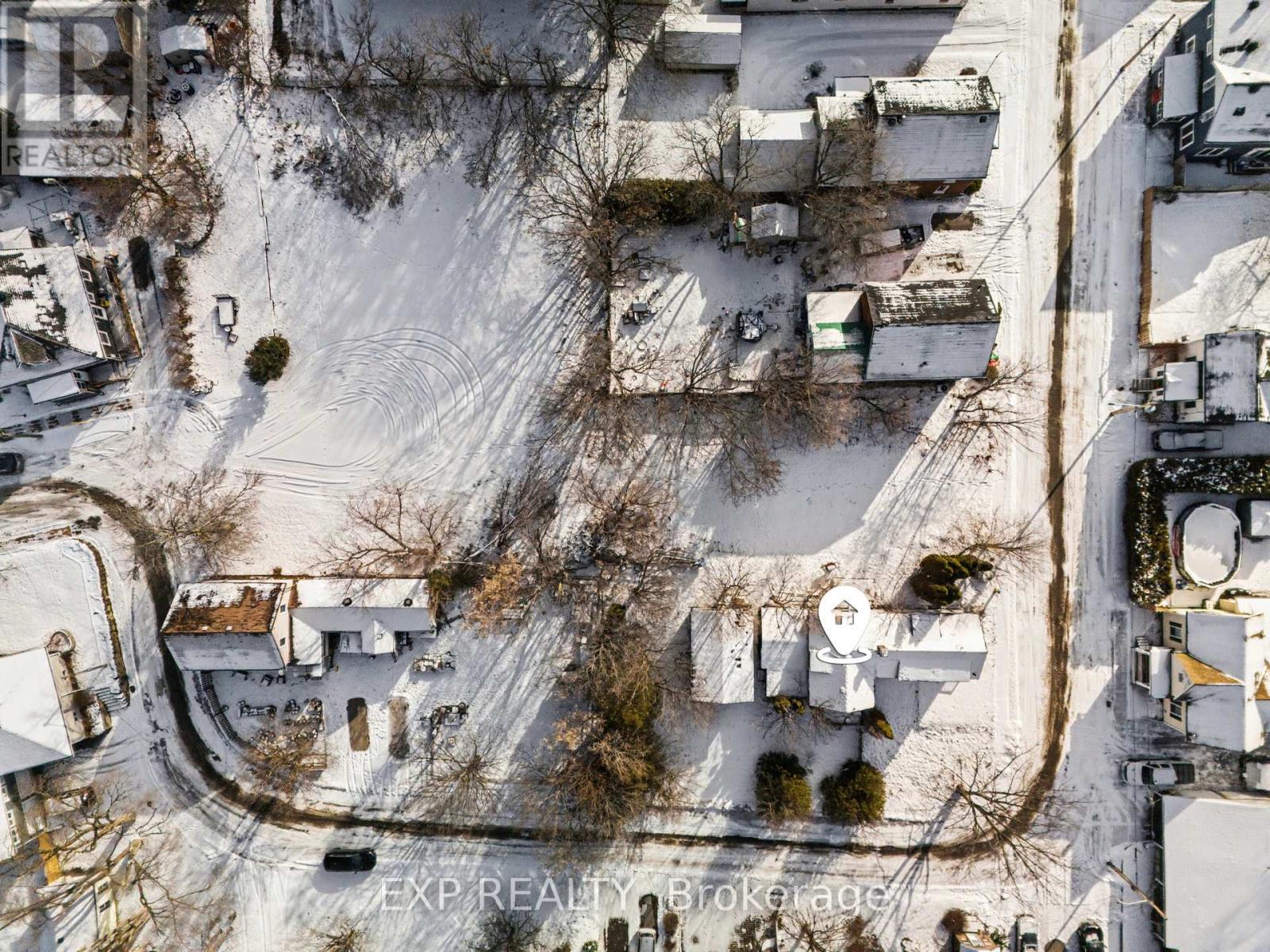 135 CHARLES STREET — photo 20