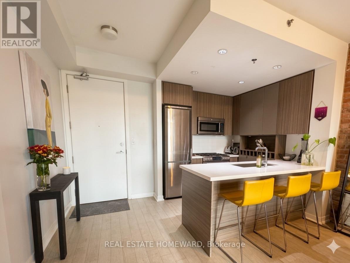 Seamless open-concept layout with modern style