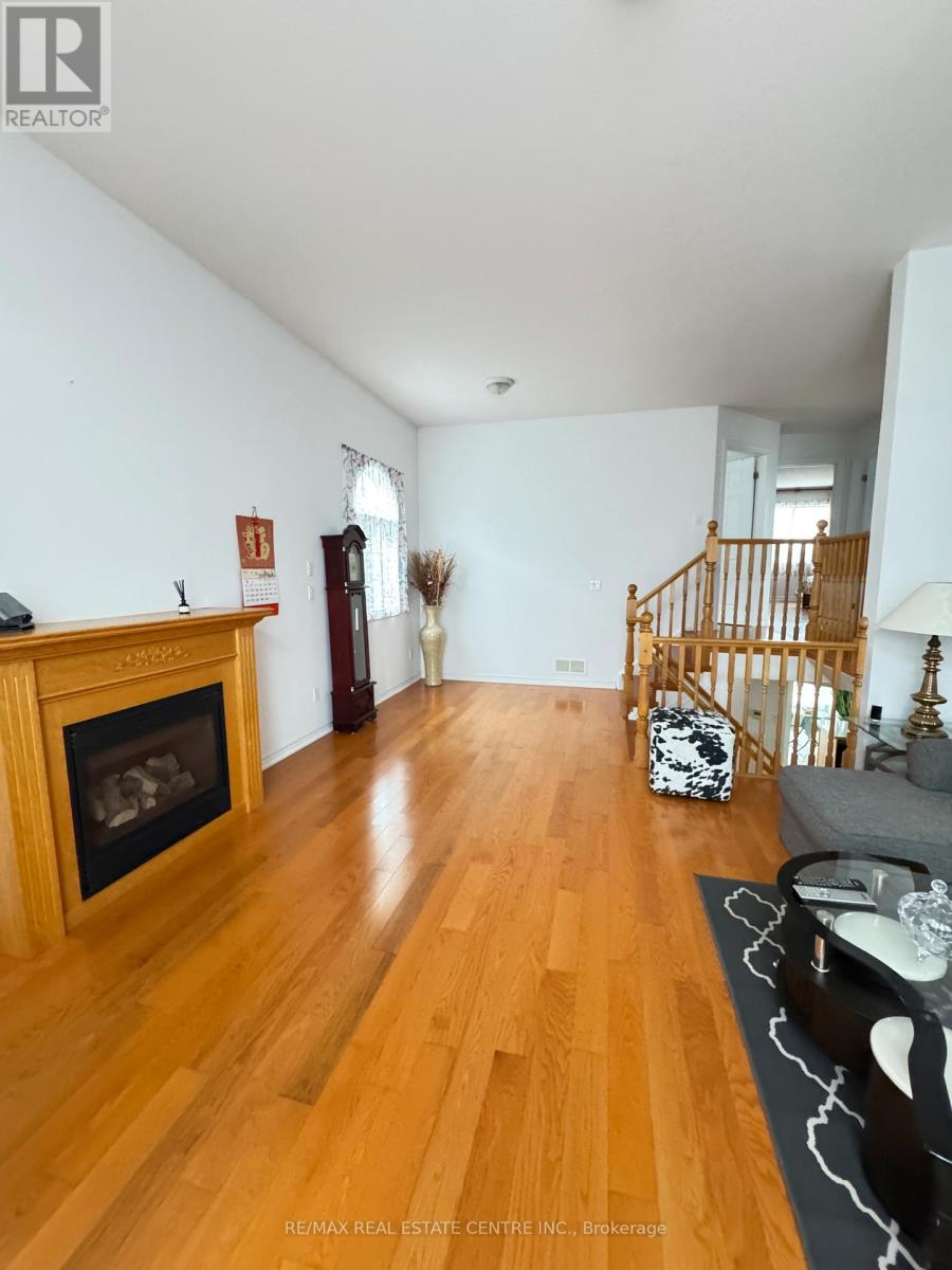 39 MCARTHUR DRIVE - 14