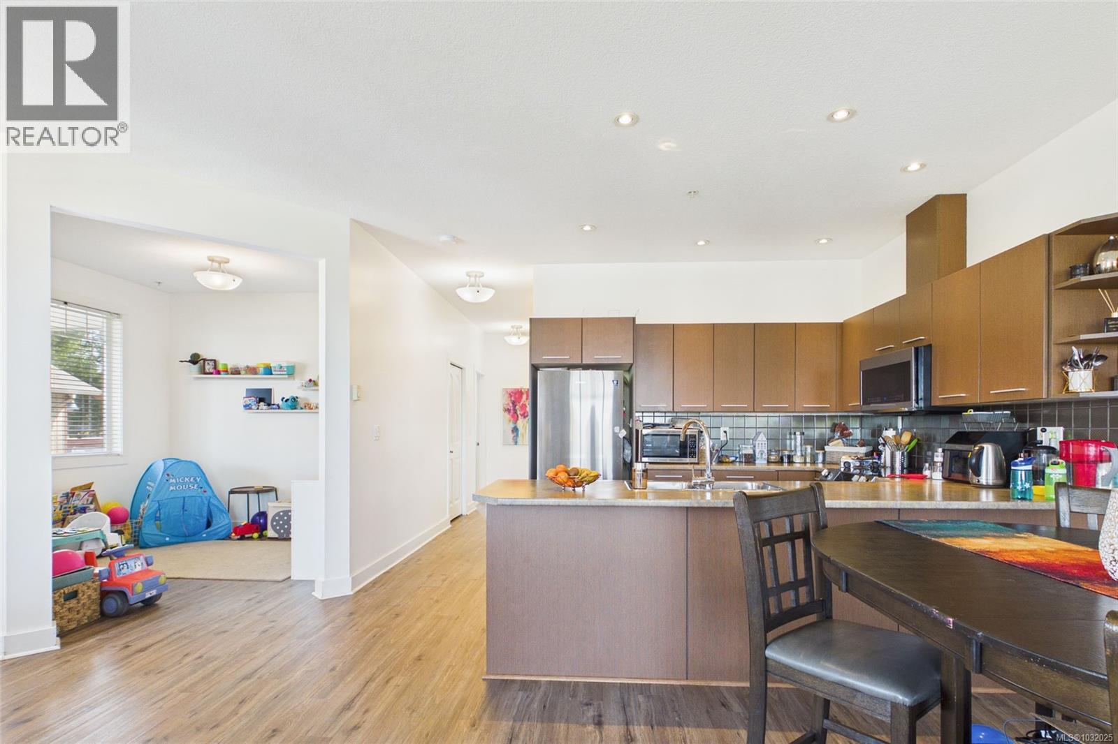 6040 Leah Lane - 10