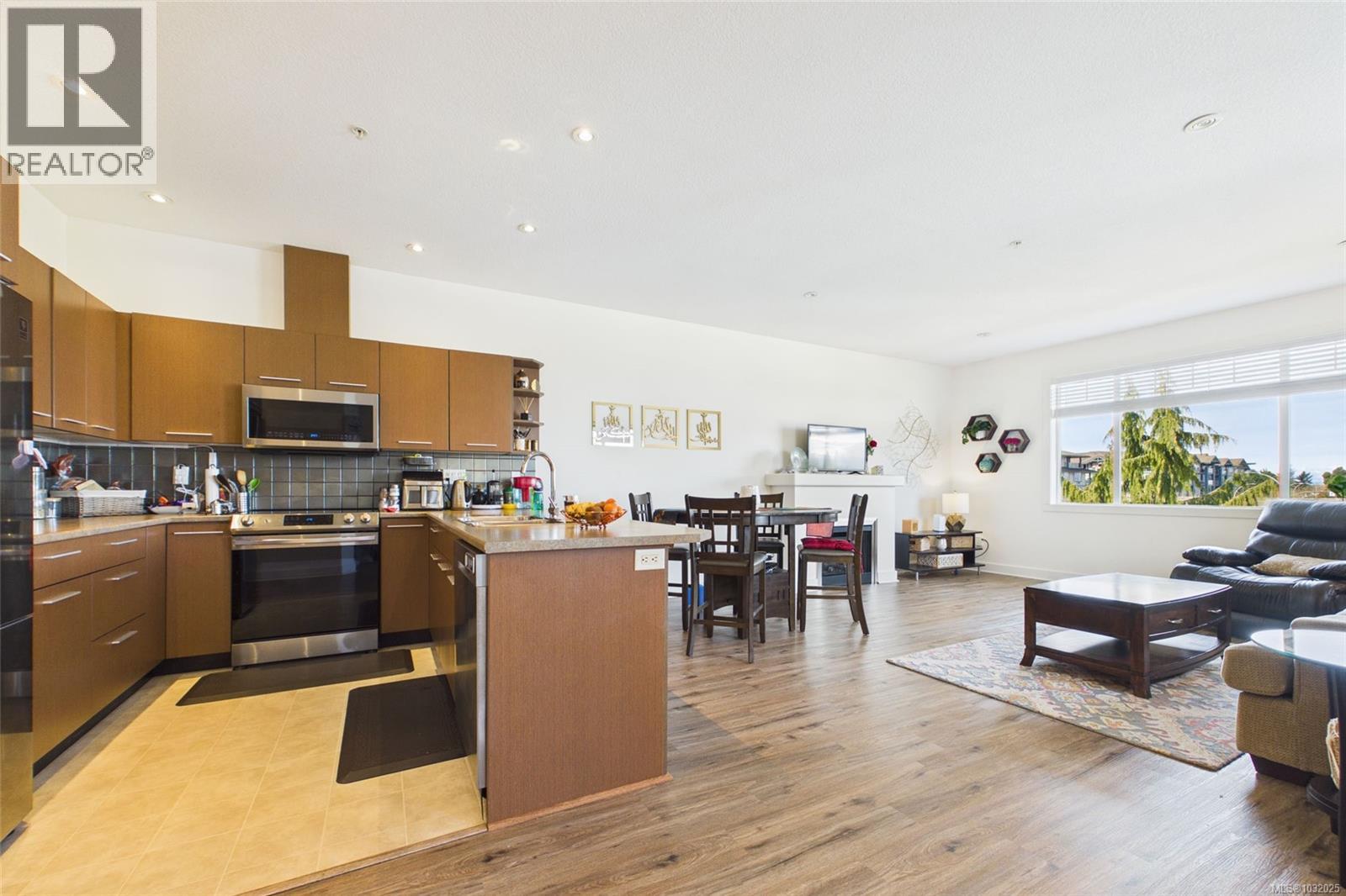 6040 Leah Lane - 11