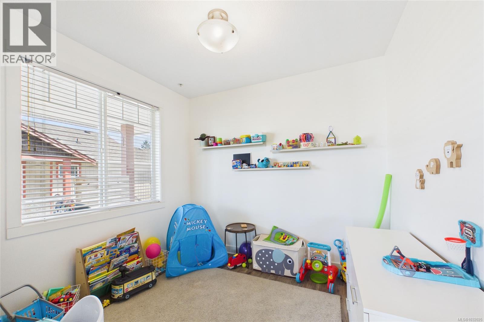 6040 Leah Lane - 19