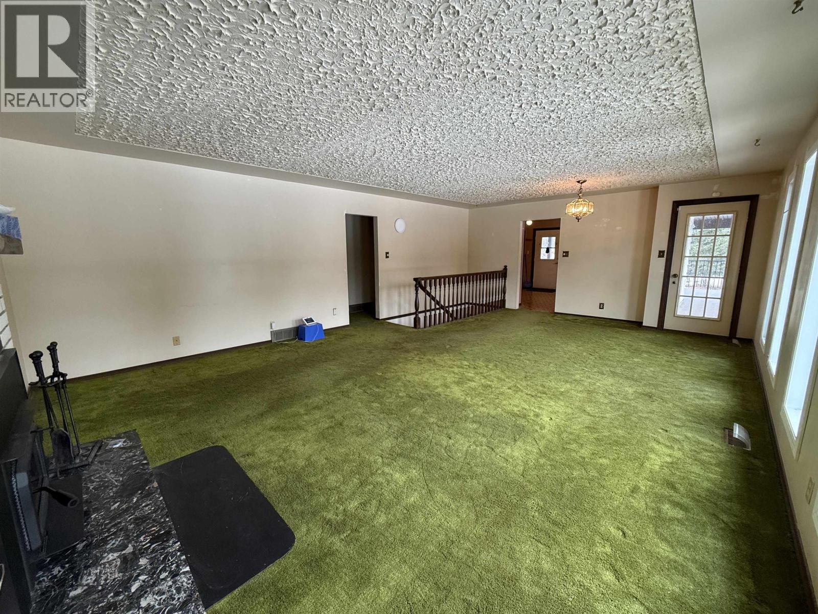 4865 SALMON VALLEY ROAD - 6