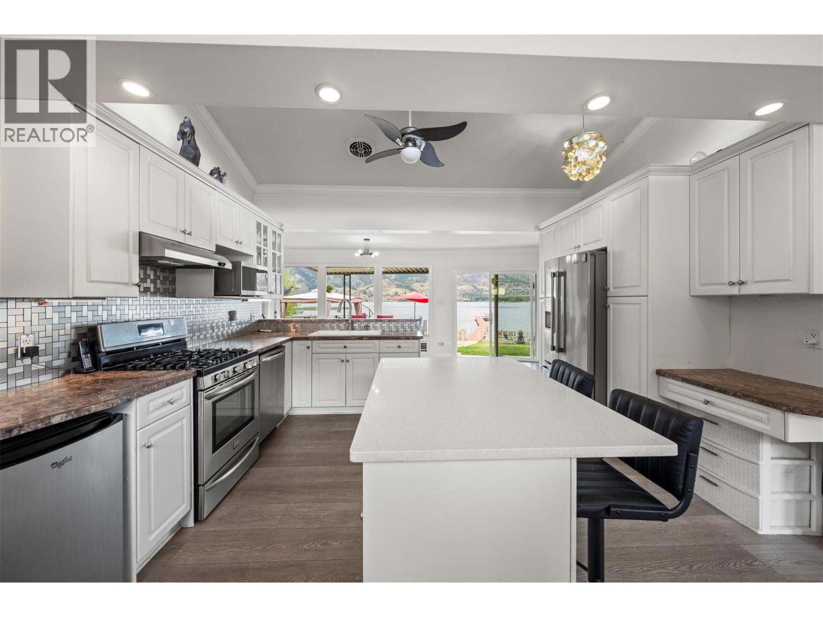 3939 LAKESIDE Road, Penticton