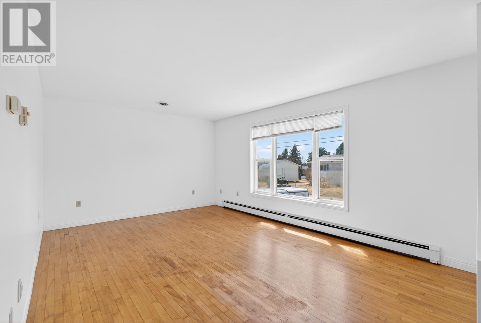 371 Brophy Avenue - 5