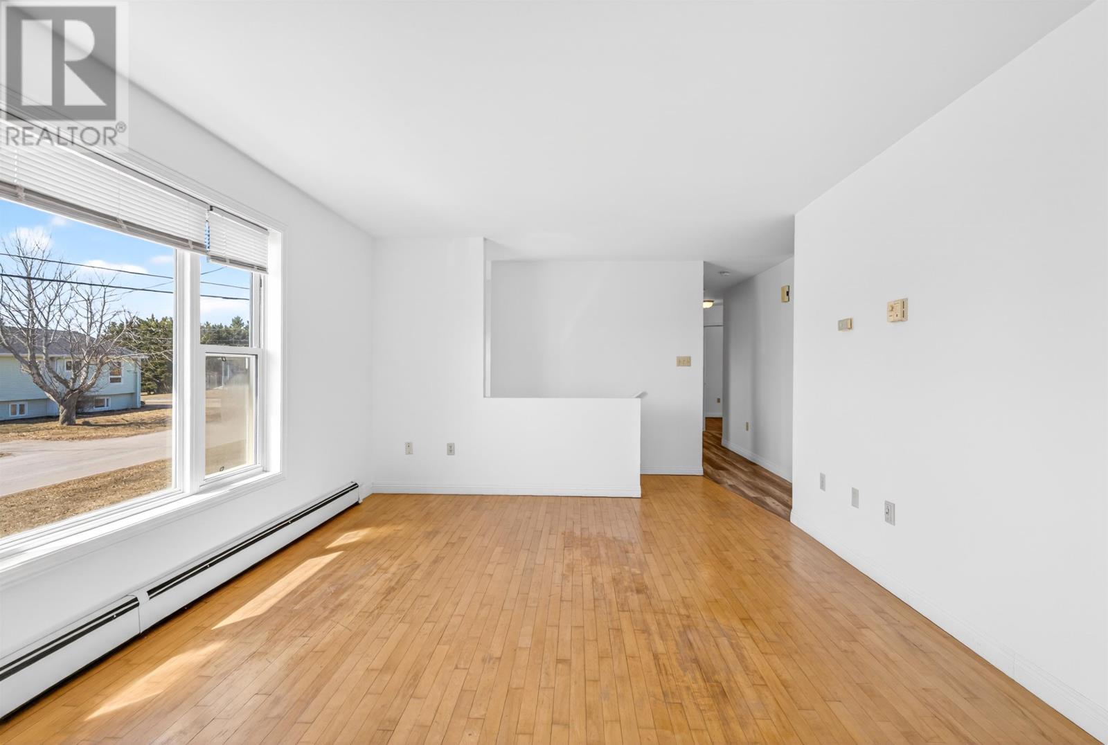 371 Brophy Avenue - 6