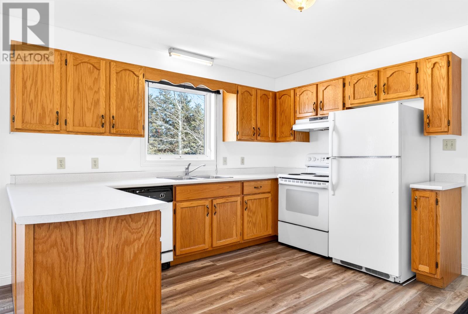 371 Brophy Avenue - 9