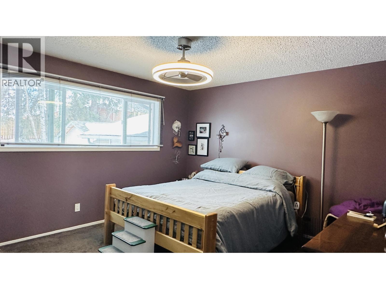 3187 WALLACE CRESCENT - 13