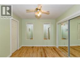 Living room - 126 Maliview Dr, Salt Spring, BC V8K1B9 Photo 14