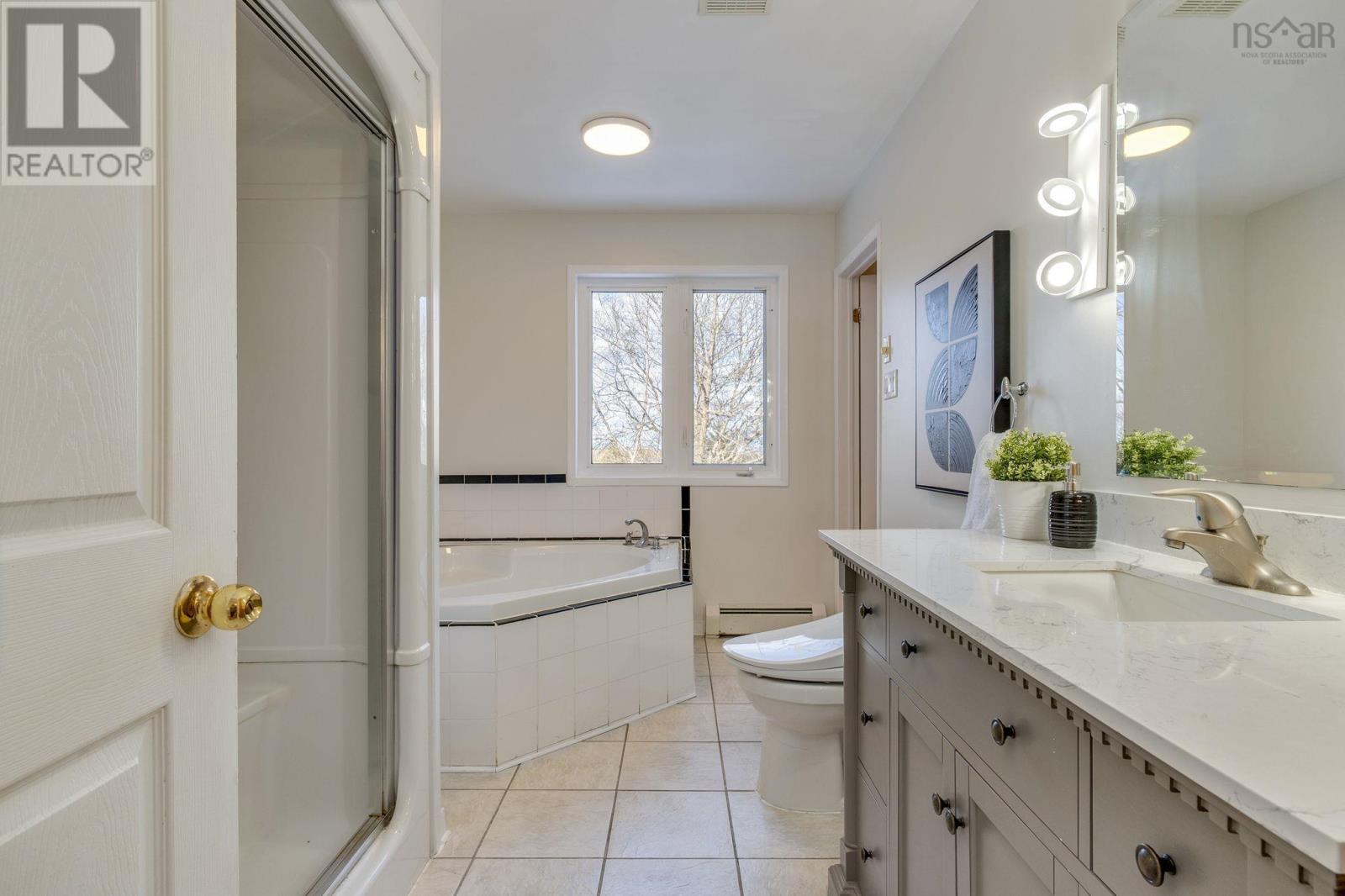 Property 21 of 49 of 5 Lisa Court