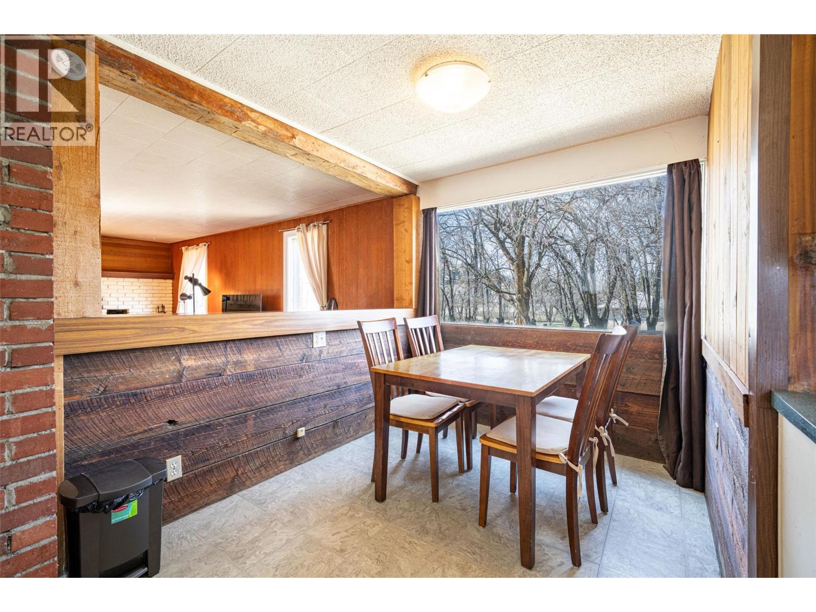 10091 6 Highway, Coldstream