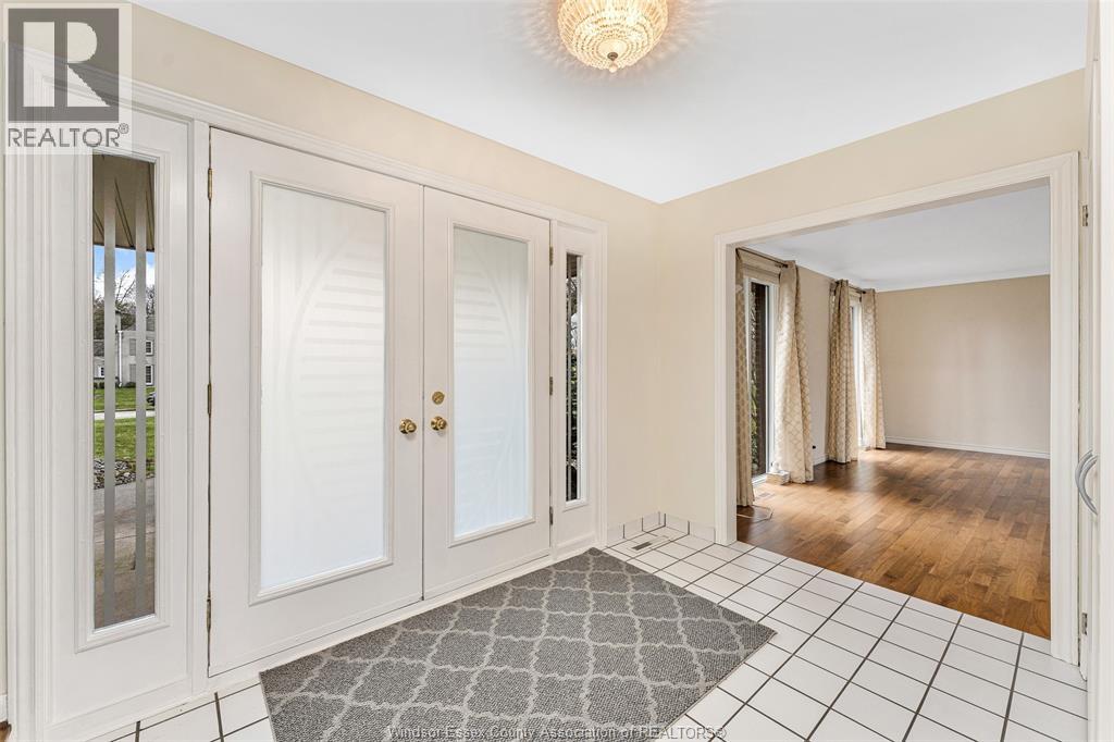 3748 OUELLETTE AVENUE - 18
