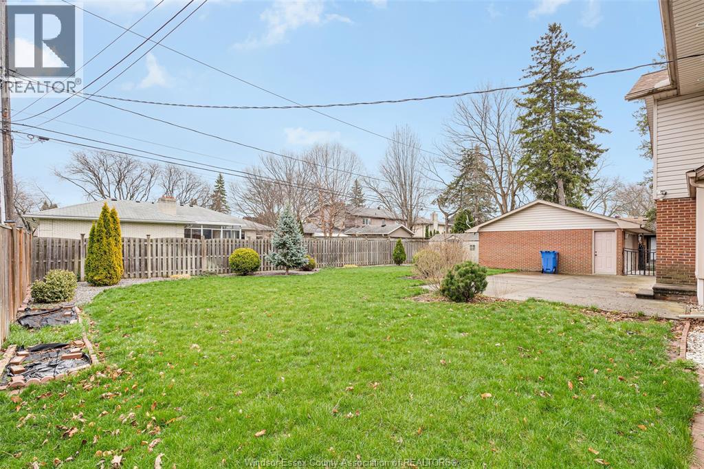 3748 OUELLETTE AVENUE - 47